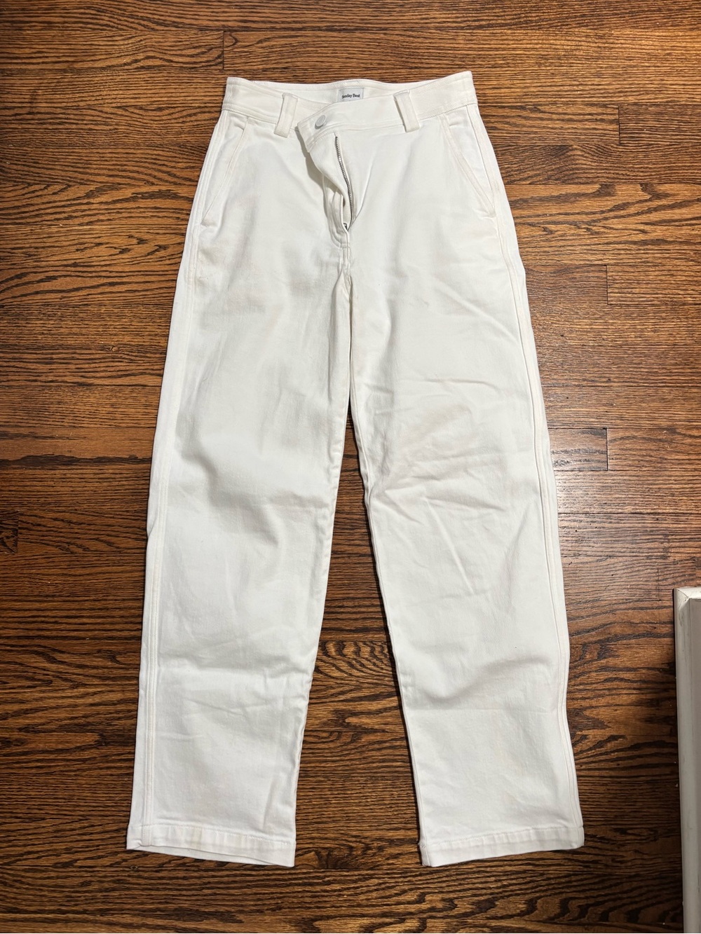 Aritzia Sunday Best High-Rise Straight Leg White Women's Jeans